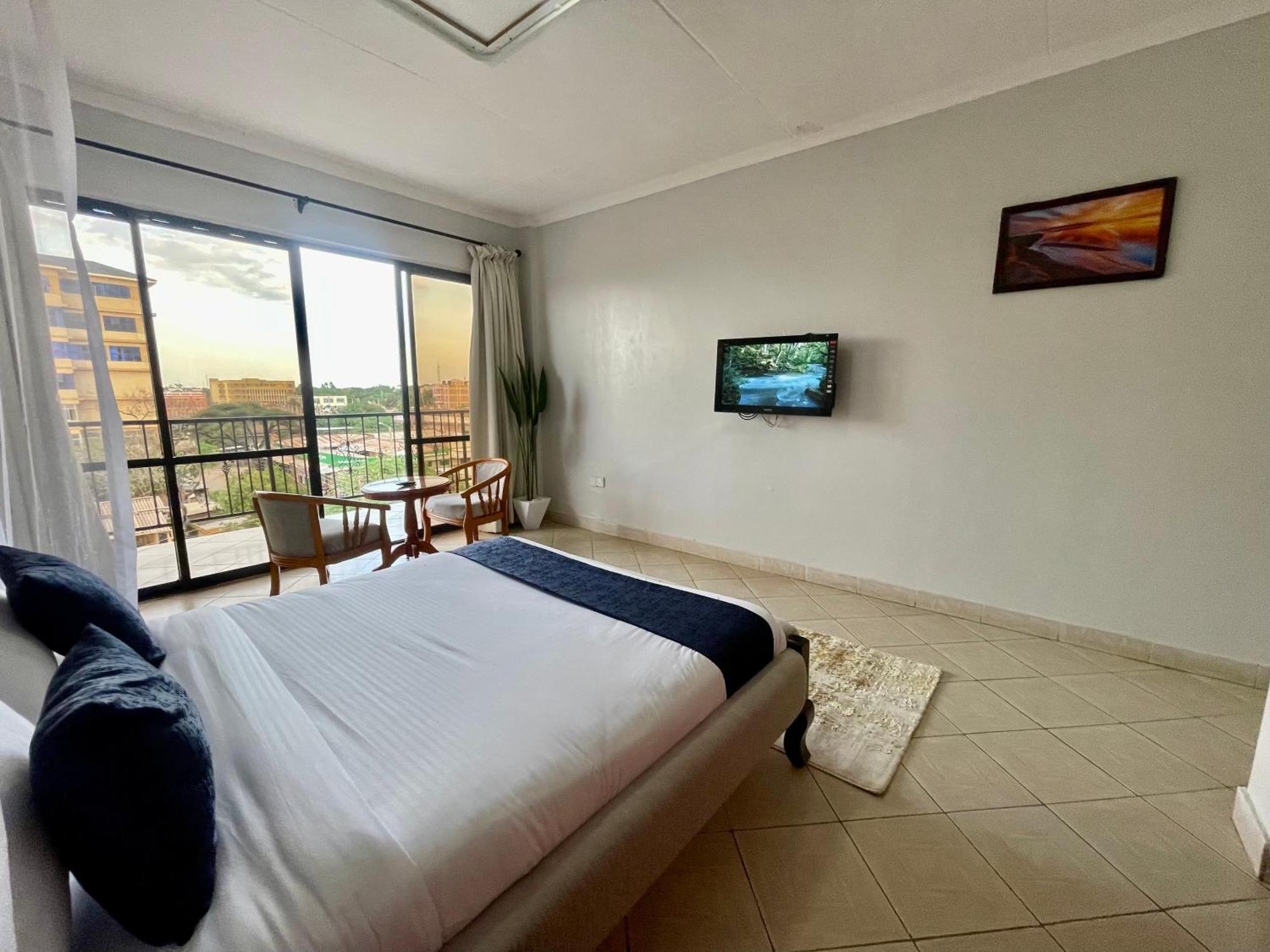 Iman Hotel Isiolo 外观 照片