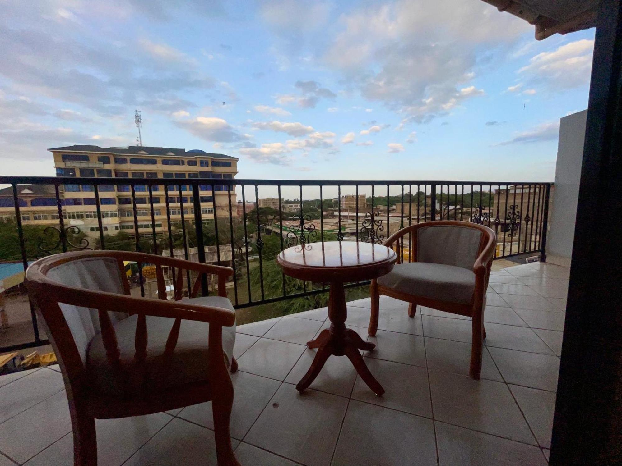 Iman Hotel Isiolo 外观 照片