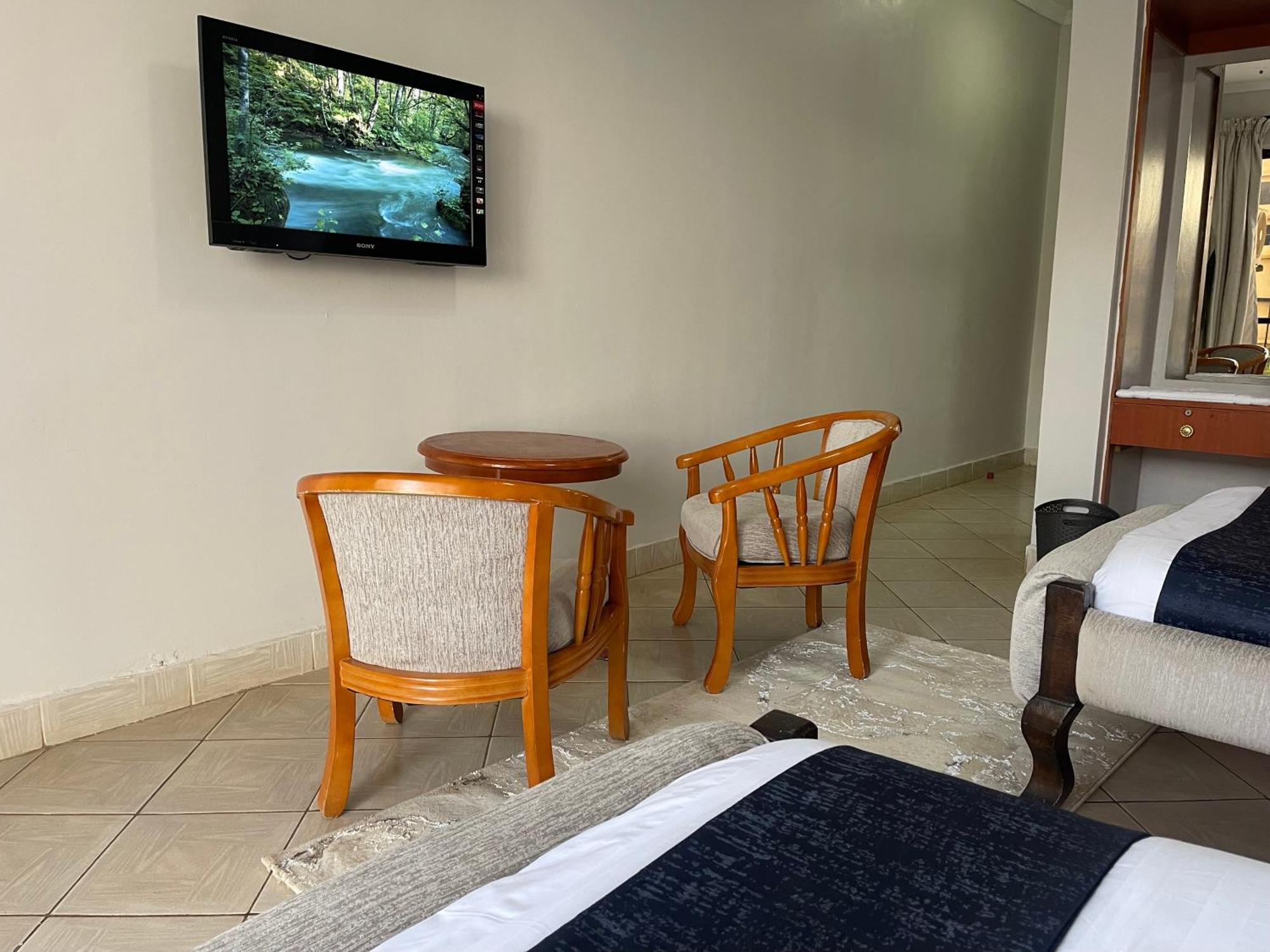 Iman Hotel Isiolo 外观 照片