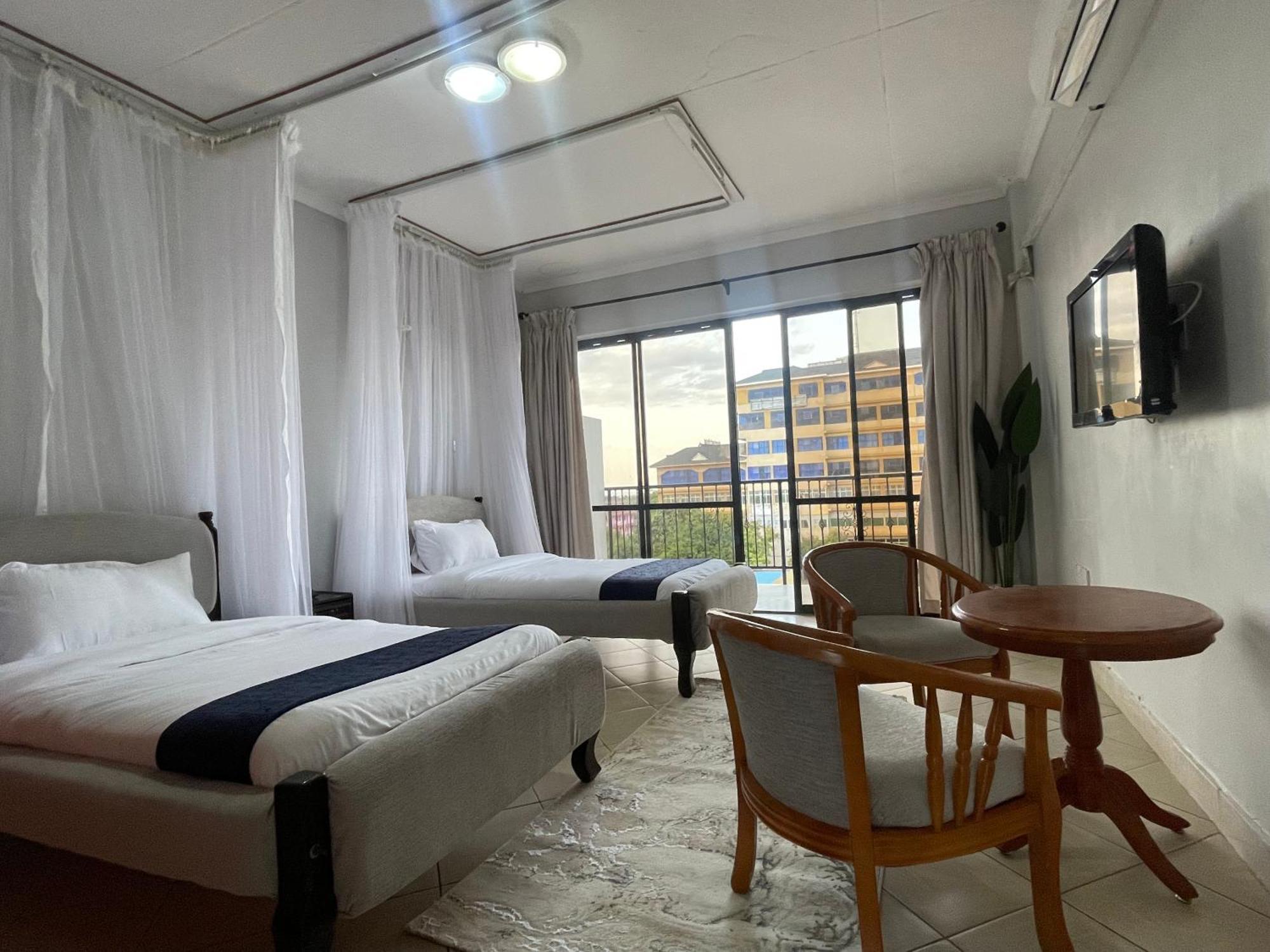 Iman Hotel Isiolo 外观 照片