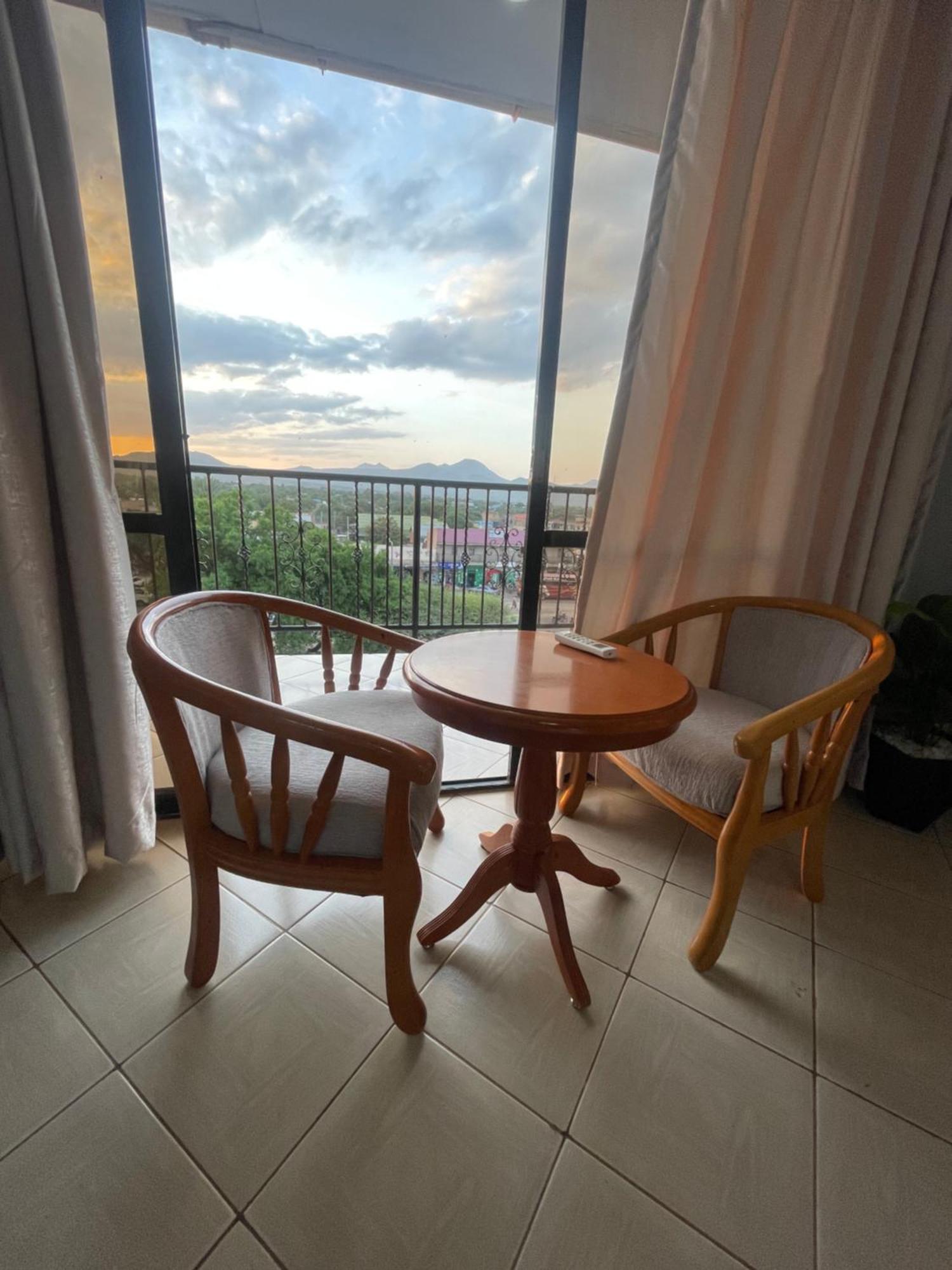 Iman Hotel Isiolo 外观 照片