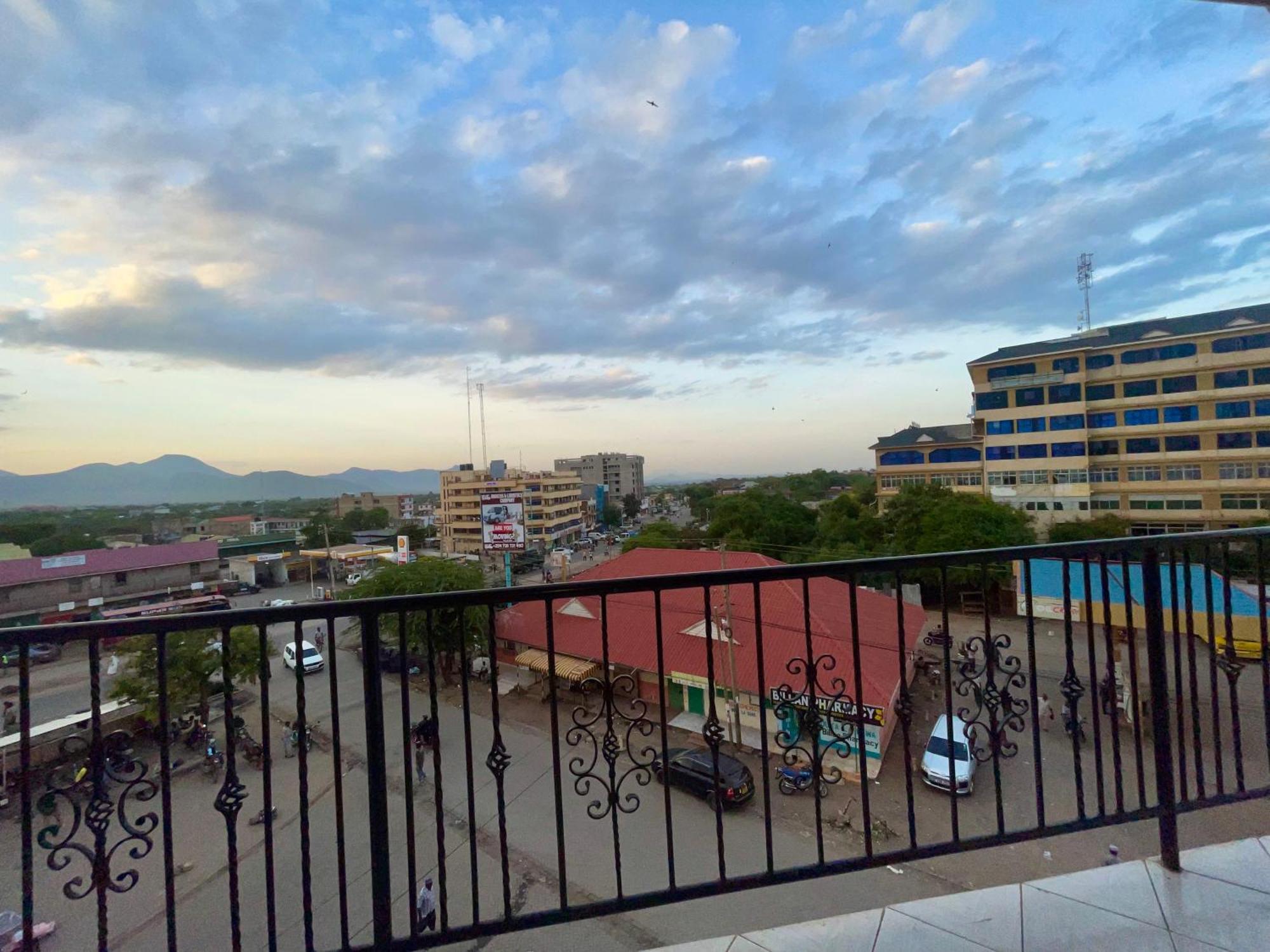 Iman Hotel Isiolo 外观 照片